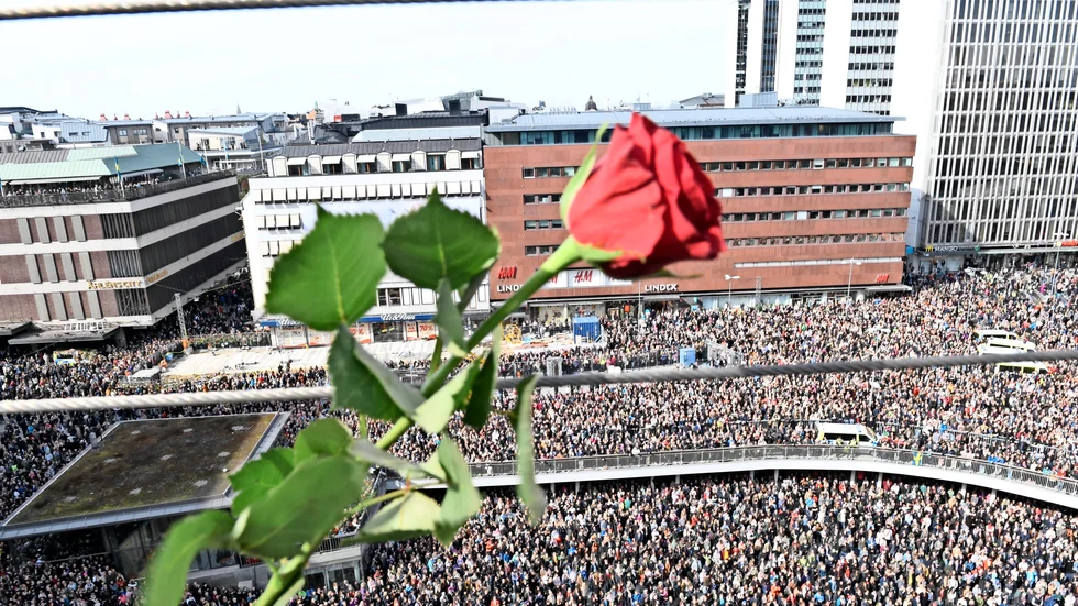 Söndagens minnesceremoni i Stockholm. Foto: Maja Suslin/TT.