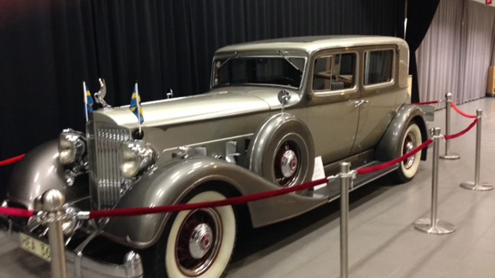 Lagonda V12. Ett av dragplåstren på motormässan i Umeå.