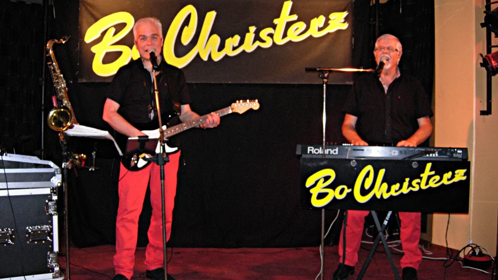 Bo-Christerz. Sam Sundberg och Christer Joald underhöll på vårfesten.