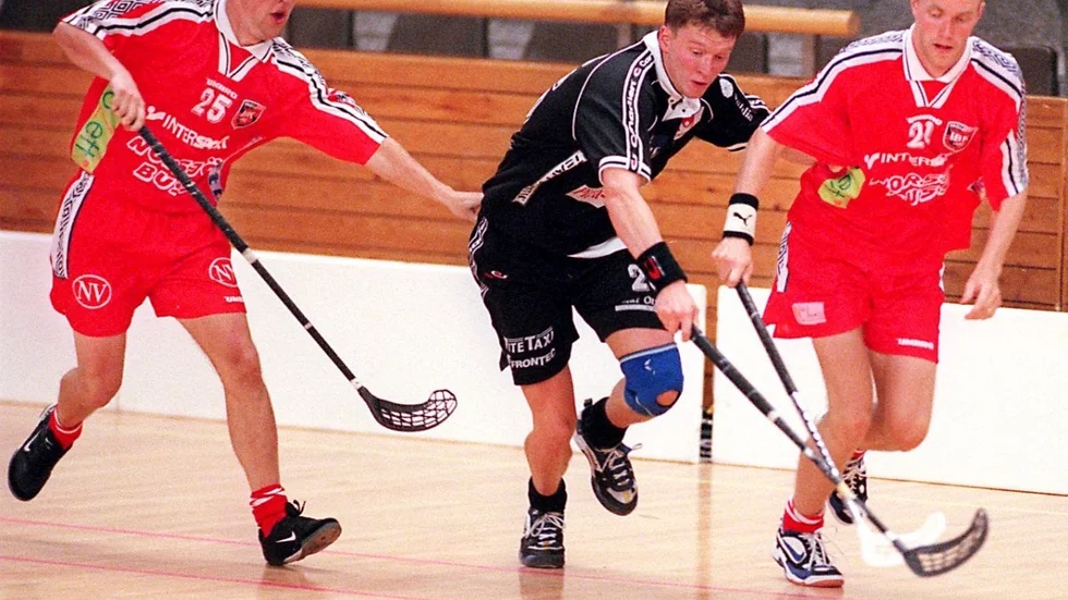 Kristoffer Hallen längst till vänster från säsongen 2000. Redan då var Hallin i IBK-tröjan. Foto: Arkivbild