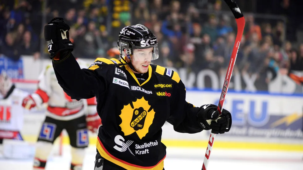 Ingen Nisse Burström mot Linköping.. Foto: Robert Granström/TT.