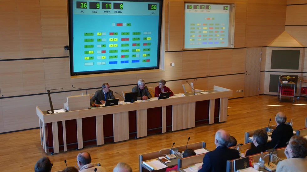 Se verkligheten utanför sammanträdeslokalerna, uppmanar skribenten. Foto: Ulf Johansson