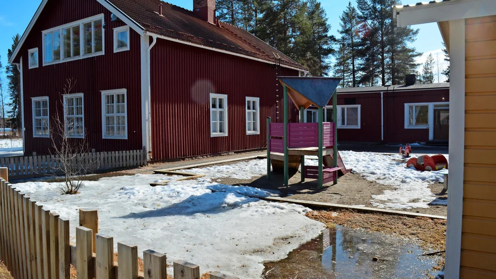 Borta. Skolan i Gumboda revs efter alla miljöproblem. Foto: Arkivbild.