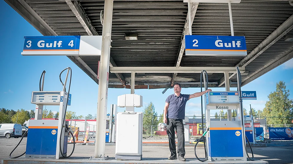 Stöd. Kalle Lindh menar att ingen klarar en sådan här kris alldeles ensam. ”Att jag tog hjälp av andra är avgörande för att jag klarade av allt”, säger han. Foto: Lars Eriksson.