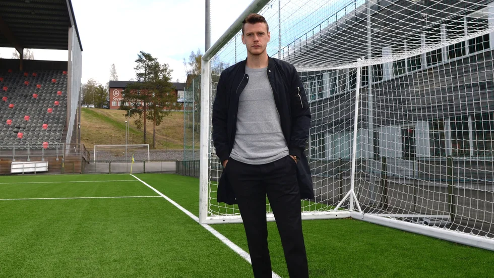 Mål och assist. Leo Englund noterade 1+1 när hans Umeå FC spelade oavgjort mot Västerås. Foto: Adam Savonen.