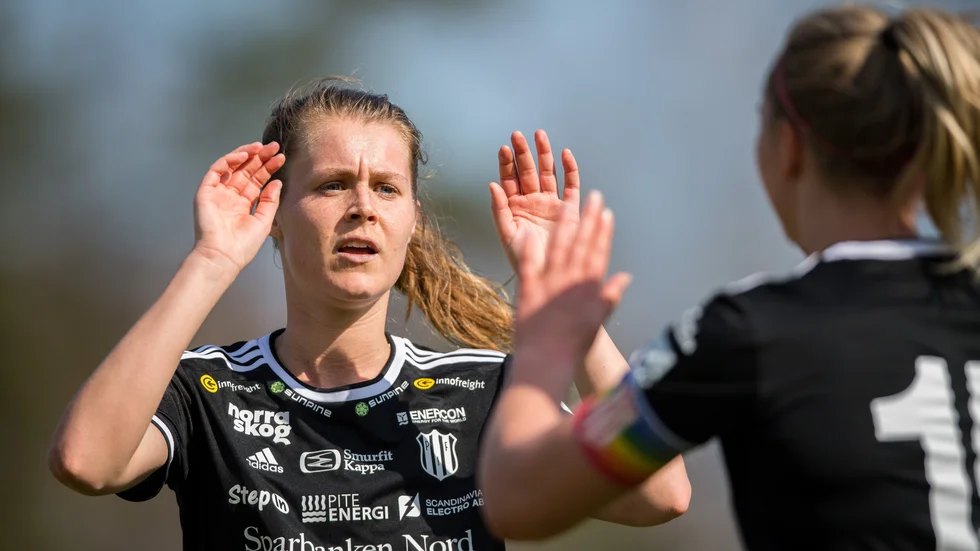 Maja Green är en av spelarna som redan har kontrakt med Piteå IF över nästa säsong. Då tar Nent Group över tv-rättigheterna till Damallsvenskan. "Det känns såklart jätteroligt", säger Green. (Arkivbild)