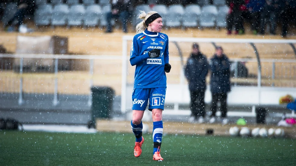 Flyttar till USA. Julia Spetsmark lämnade under helgen Djurgården - nu är hon klar för spel i North Carolina Courage.