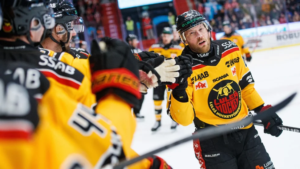 Linus Omark stod för ett mål och två målgivande passningar i segermatchen mot Örebro.