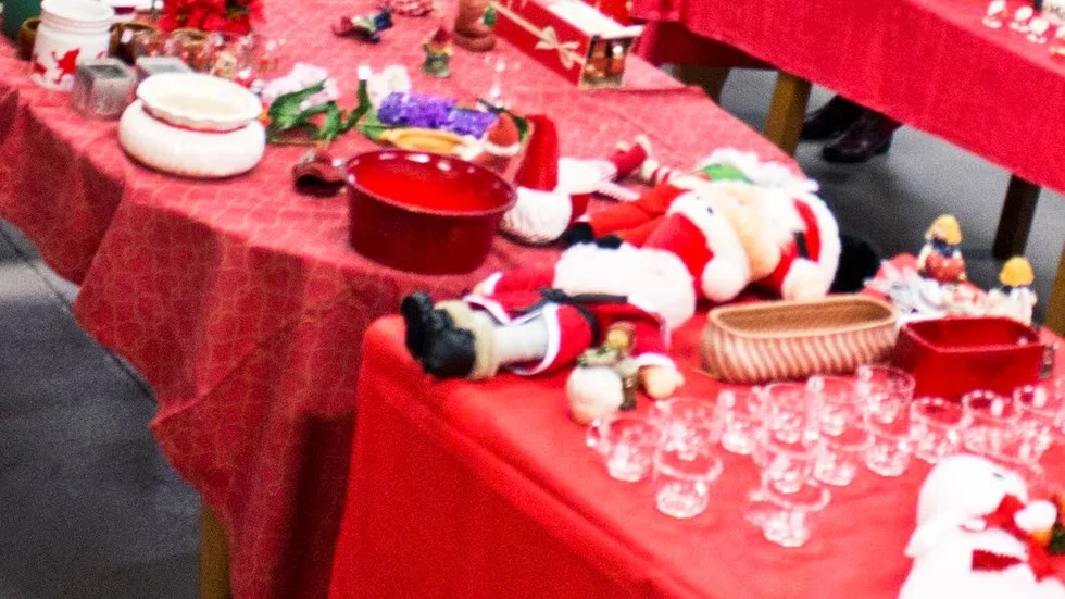 Julbazar. Något vissa skolor har och som barnen "ska" ha med sig pengar till.