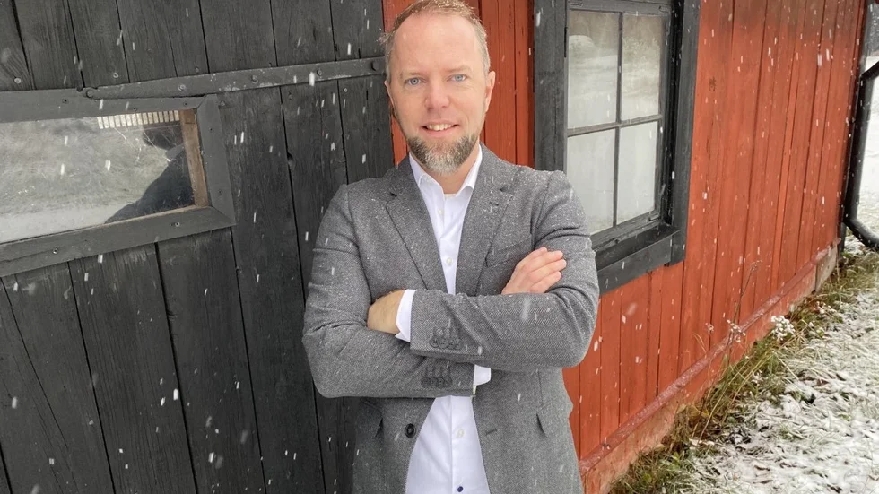 Magnus Rahm när UNT träffade honom angående solcellsplaner i Arvidsbo strax utanför Tierp 2021.