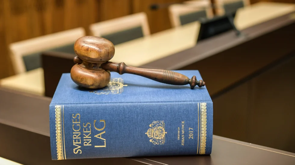 Hovrätten fastställer fängelsedomen för en man som dödshotade sina föräldrar.