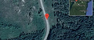 Två personbilar i olycka