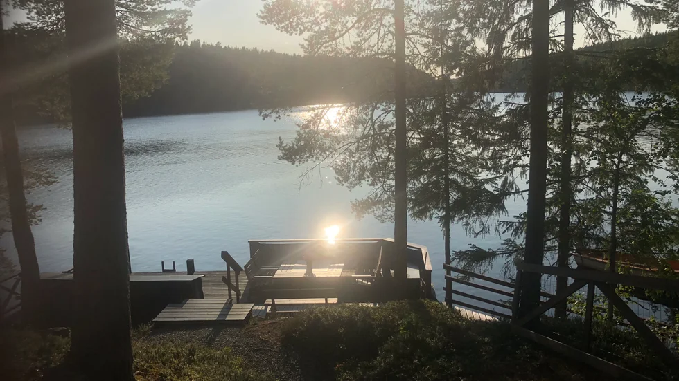 Bryggan nedanför Johan–Antons Järla.
