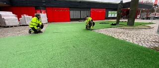 Här får Västerledstorg konstgräs