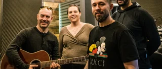 Märstaartist spelar med tidigare idol på Pride Meet