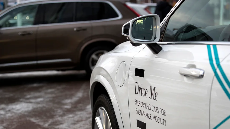 En delvis självkörande Volvo i ett testprojekt i Göteborg. Nu fortsätter Volvo satsningen på självkörande taxi i Kina. Arkivbild.