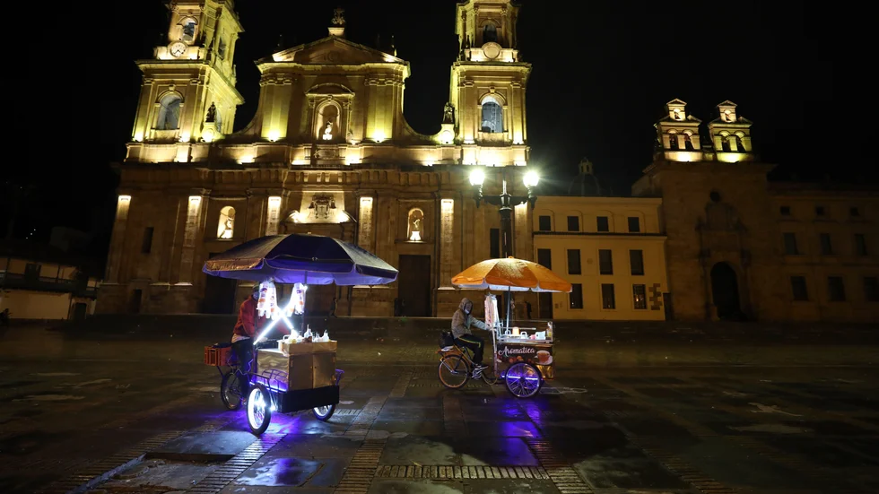 Bolivar Square i Bogota, Colombia. Arkivbild.