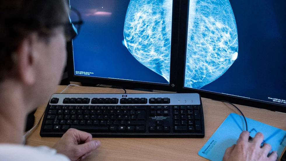 Region Norrbotten kommer att ha fem fasta och en mobil mammografienhet. Därmed får 93 procent av länets kvinnor en fast enhet på rimligt avstånd från bostaden, skriver regionrådet Linda Frohm.