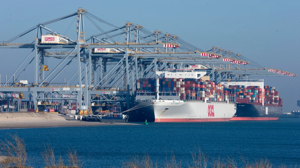 Över fyra ton kokain hittade tullen i en container i Rotterdams hamn i helgen. Arkivbild.