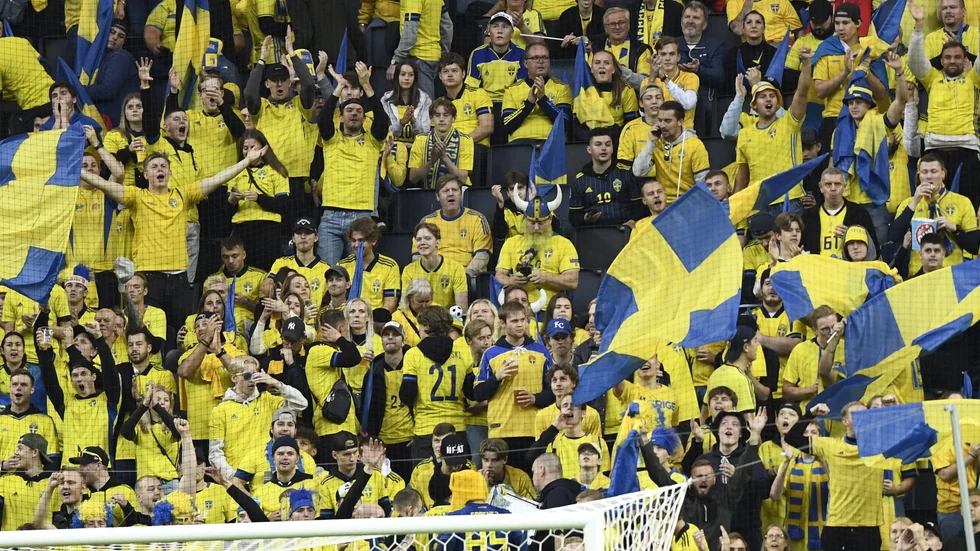 Publiken är tillbaka. I kväll är det fullsatt på Friends Arena när Sverige möter Kosovo.