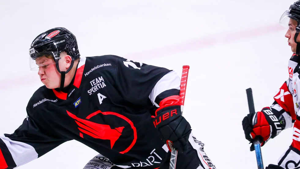 Wille Åström satte det viktiga 4–2-målöet för sitt Kalix hemma mot Teg.