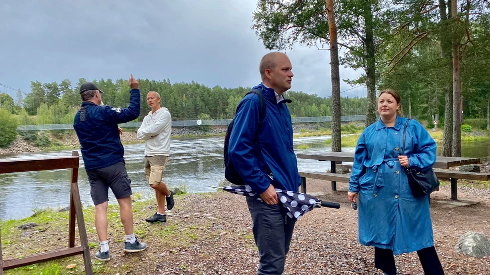 Riksdagsledamöterna Sanne Lennström och Gustaf Lantz (S) är på safari och spanar in Uppsala läns Big Five – djuren som orsakar störst problem i länet. 