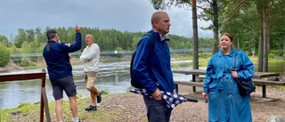 Politiker på safari i jakt på länets problemdjur