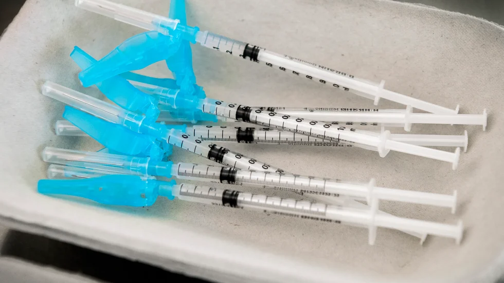 Här är de riskgrupper som erbjuds en tredje dos vaccin mot covid-19.