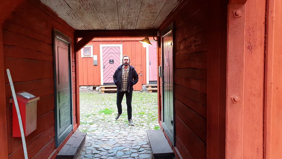 "Pappa älskade Hunnerbergsgårdarnas sköna miljö, så han hade varit nöjd med valet av lokal till minnesutställningen", säger sonen Gustav.