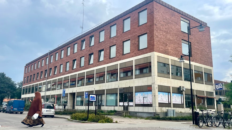 Renoveringen av Safirenhuset blir inte klar i tid. 