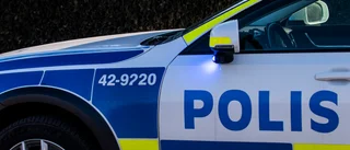 Äldre man lämnade källaren – blev dödshotad i trappan