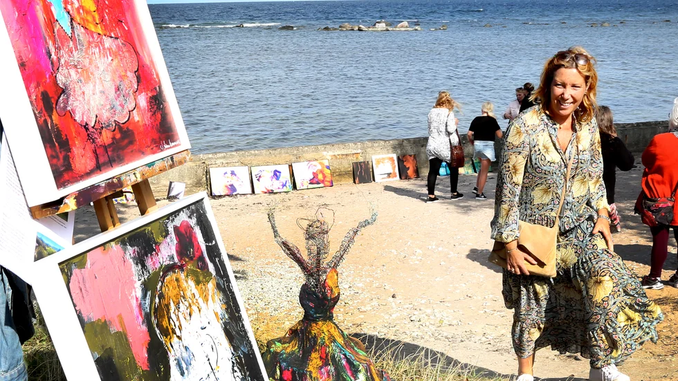 Jenny Lennhammar har ateljé i Visby och visar sin konst bland annat på sin sida på Instagram. Där upptäcktes hon av galleriet i Milano.
