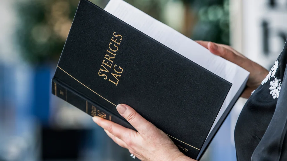 När nio av tio av alla våldtäktsutredningar läggs ner är det våldtäktskulturen som gör att vi drar slutsatsen att ”tjejen ljög” snarare än att tänka ”vad är det för fel på vårt rättssystem?”