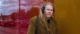 Alkbergs nya diktsamling ute • "Jag har alltid hållit på mycket med döden och sjukdomar"