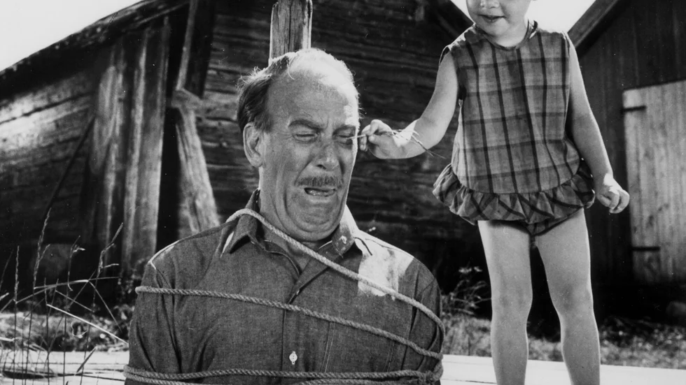 Saltkråkan är en folkkär och viktig del av svensk barn-tv. På bilden Torsten Lilliecrona som Farbror Melker och Kajsa Dandenell som Skrållan.