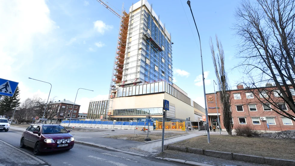 Redan när förslaget till utformning av kulturhuset antogs var det tydligt att flera olika verksamheter skulle samsas om utrymmet, skriver bland andra Ann Åström (S).