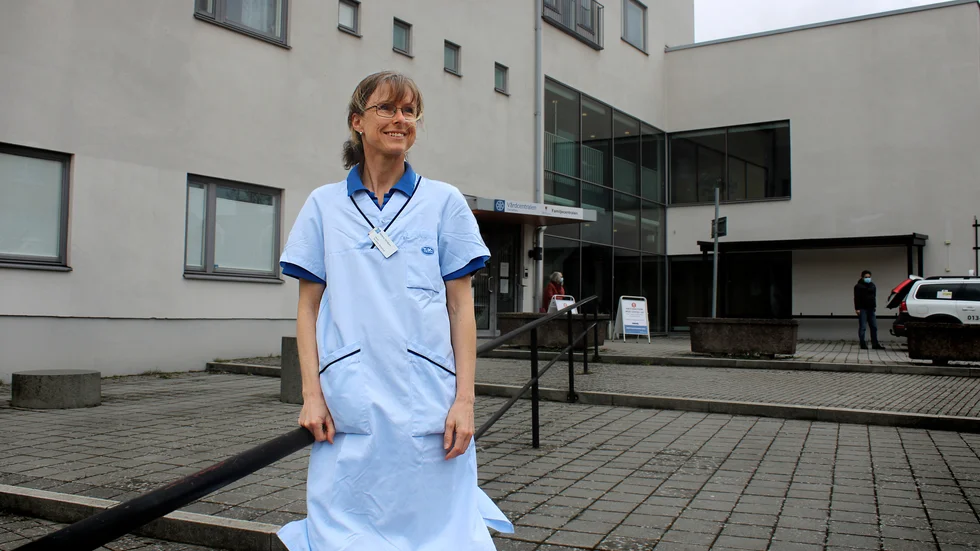Övervikt hos barn är ett växande problem. "Föräldrar behöver stöttning för att ge sina barn rätt förutsättningar, och för att sätta gränser kring mat. Det är en skyldighet vi har som föräldrar", säger dietisten Helena Järnåsen.