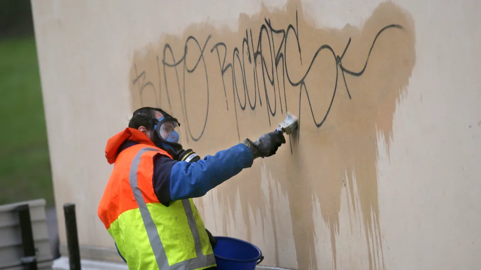 Den beslagtagna vätskan kan användas till exempelvis klottersanering. Arkivbild.
