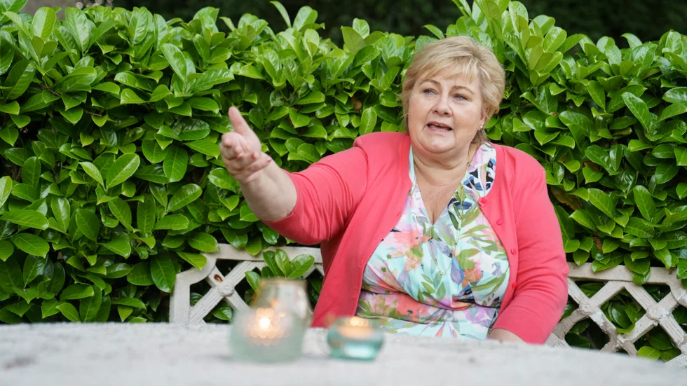 "För att vi ska kunna öppna oss mer i Norge så måste vi skydda oss vid gränsen", förklarar statsminister Erna Solberg. Arkivbild.