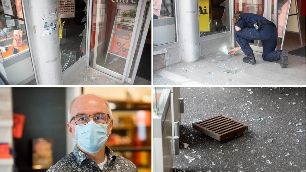 Gärningsmännen kastade ett brunnslock för att krossa rutan och ta sig in i butiken. Kriminaltekniker Lena Skoog undersöker brottsplatsen. Butikschef Mats Neuman tycker att det är jättetråkigt att de blivit drabbade igen.
