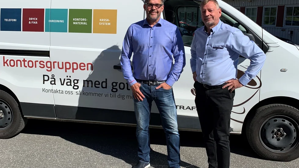 Från vänster: Magnus Nordlund, ägare Kontorsgruppen AB,   Mats Khan, vd Kontorsgruppen AB.