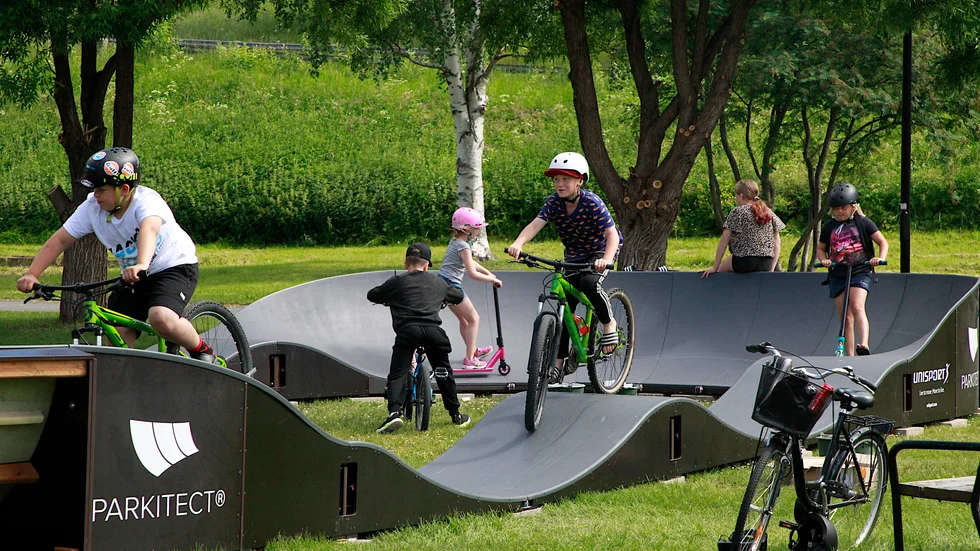 Skribenten undrar över Tallbackas framtid och får svar direkt, bland annat om en pumptrackbana. Bilden visar en liknande anläggning i Älvsbyn.