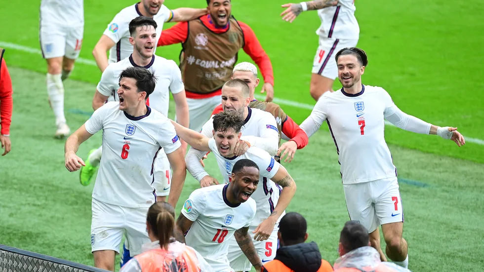 Jubel för England och Raheem Sterling. Resultaten har varit bra, men spelmässigt har det inte gått att charmas av alla stjärnor.