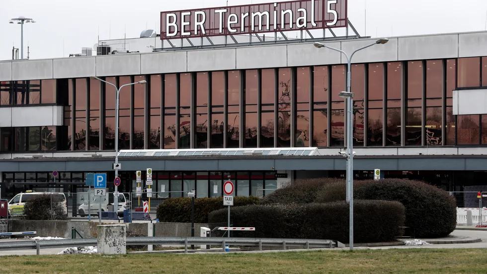 Flygplatsen Berlin Brandenburg är en av två tyska flygplatser som var mål för klimataktioner på torsdagen.