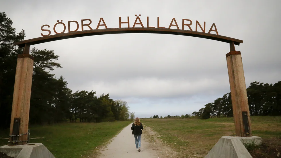 Huvudentrén till Södra Hällarna.