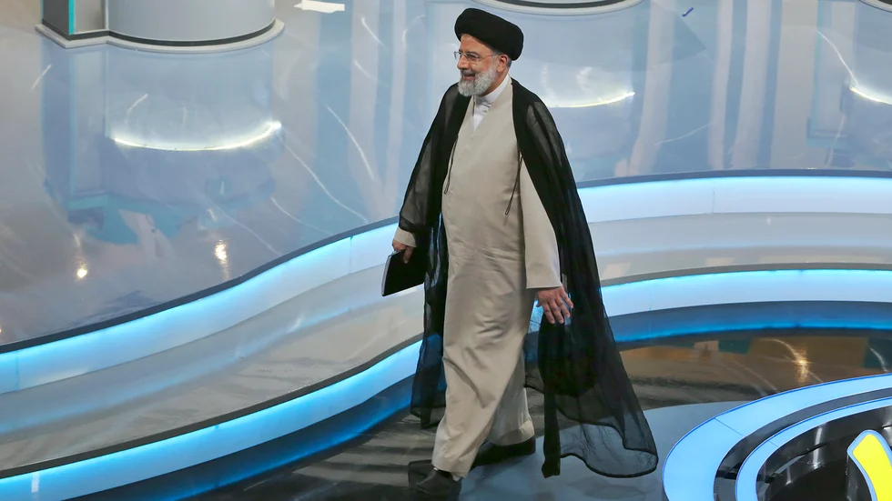Ultrakonservative Ebrahim Raisi efter valdebatten tidigare i juni, tippas vinna valet.