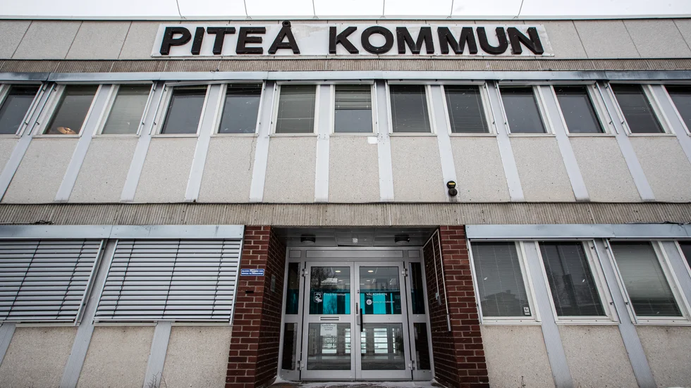 Insändarskribenten tycker det är dags att även ta upp det fakum att många Piteåbor nyttjar kommunal mark som ställplats åt allt från skrotbilar till båtar och vedupplag. (Arkivbild)