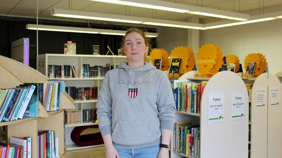 Andrea Dahnson hoppas att många barn ska vilja delta i Mariannelunds biblioteks maskot-tävling.
