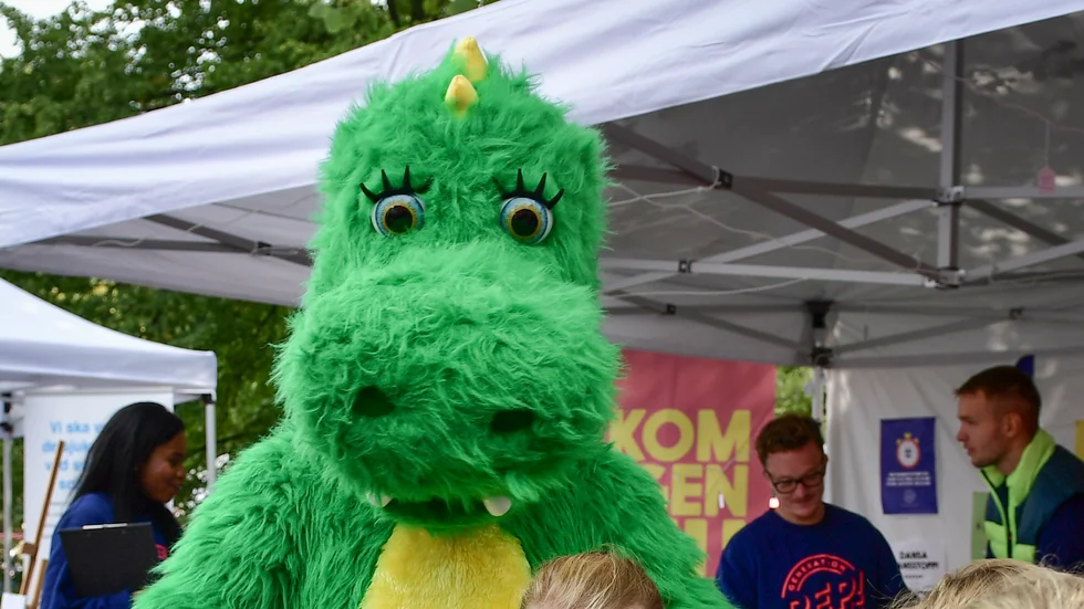 Bolibompadraken är en populär barn-tv-figur i SVT. Nu med ny människa under dräkten. Arkivbild.