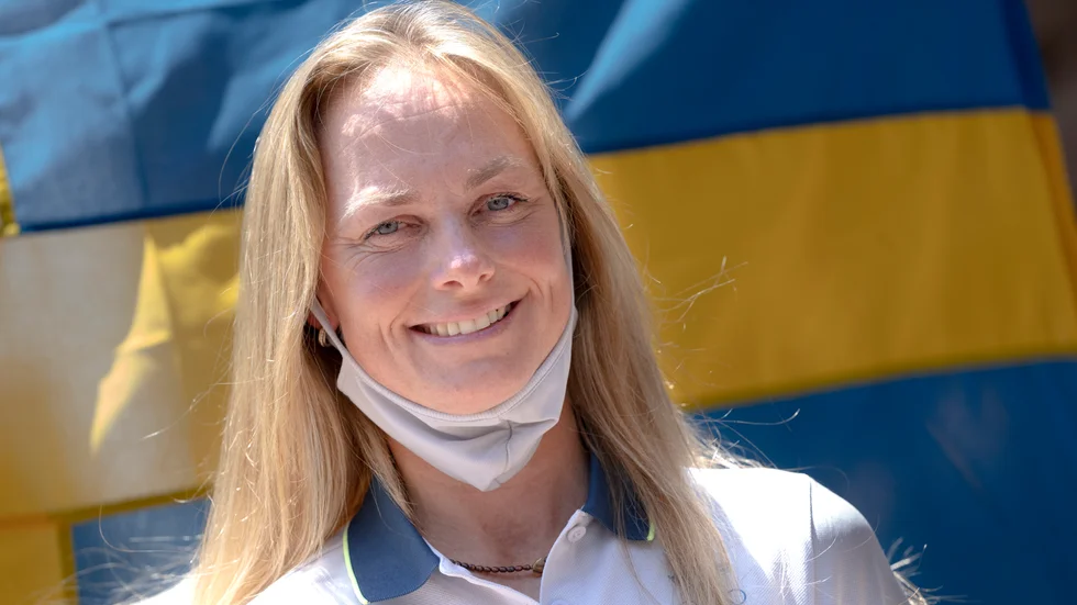 Sara Algotsson Ostholt (bilden) och Max Salminen blir svenska fanbärarna vid OS-invigningen på fredag.